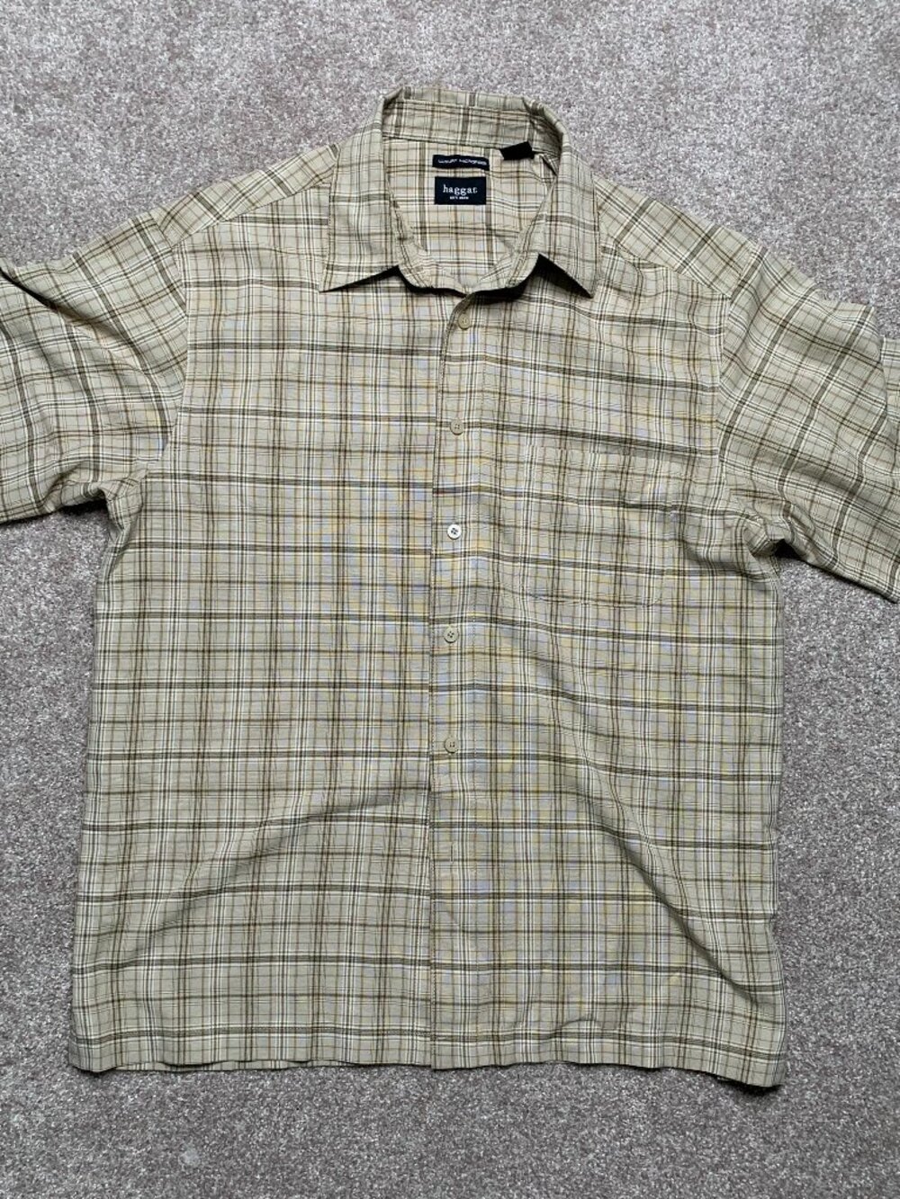 Haggar Men's L Regular Fit White Black Brown Plaid Polyester Short Sleeve Pocket